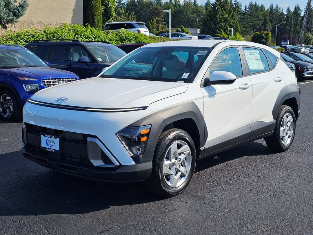 2026 Hyundai Kona SE - Image 3