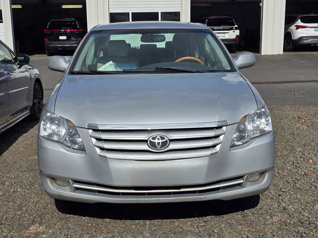 2007 Toyota Avalon Limited - Image 3