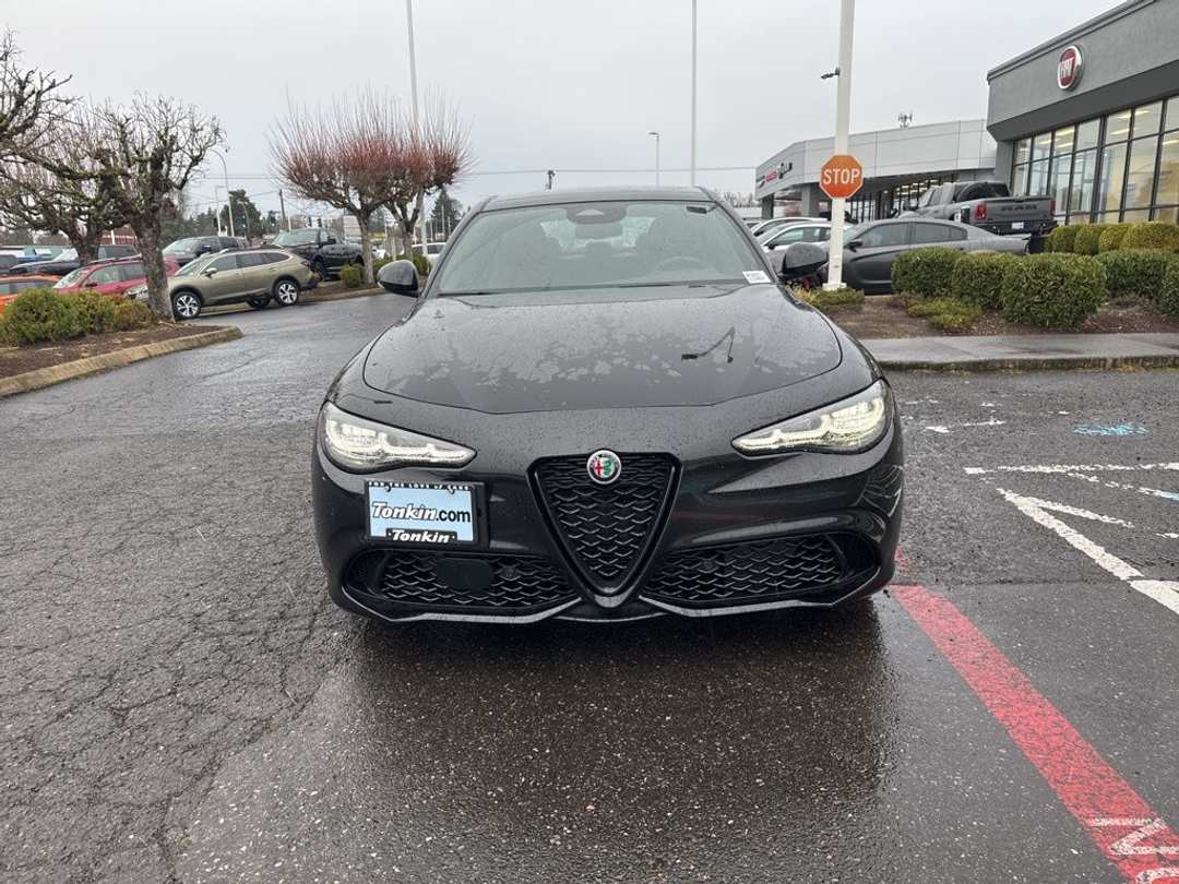 2026 Alfa Romeo Giulia Base - Image 2