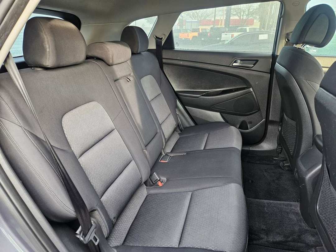 2017 Hyundai Tucson SE - Image 31