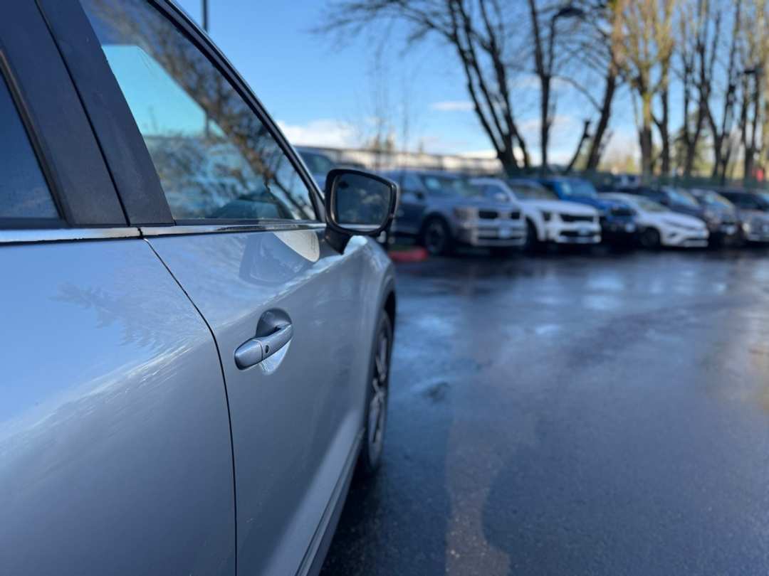 2018 MAZDA CX-5 Touring - Image 17