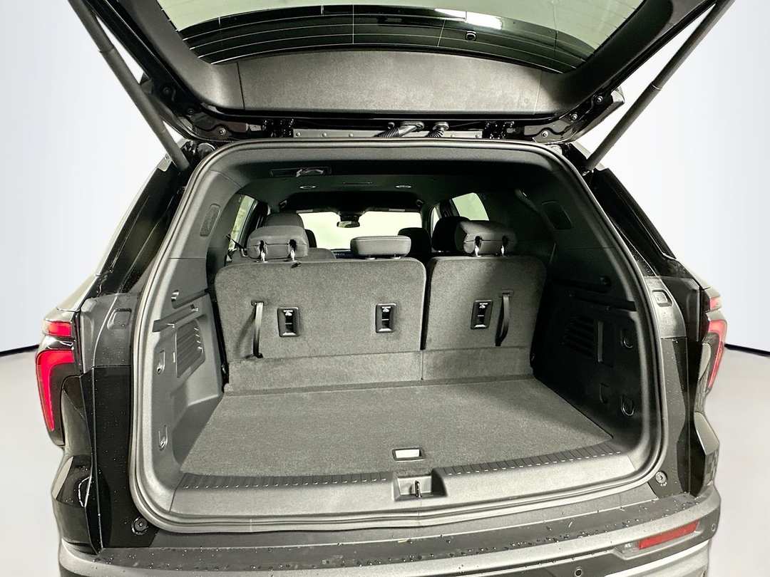 2026 Chevrolet Traverse LT - Image 26