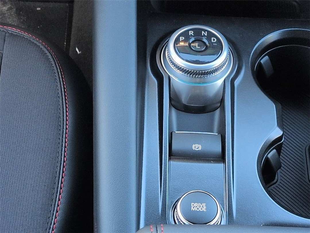 2026 Ford Explorer STLine - Image 17