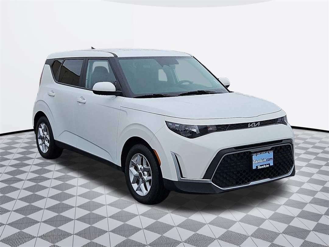 2024 Kia Soul LX - Image 8