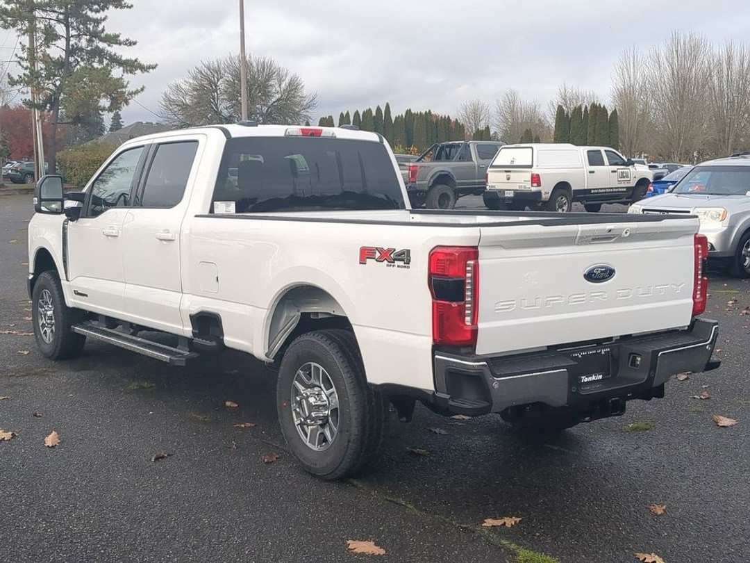 2026 Ford F-350Sd Lariat - Image 3