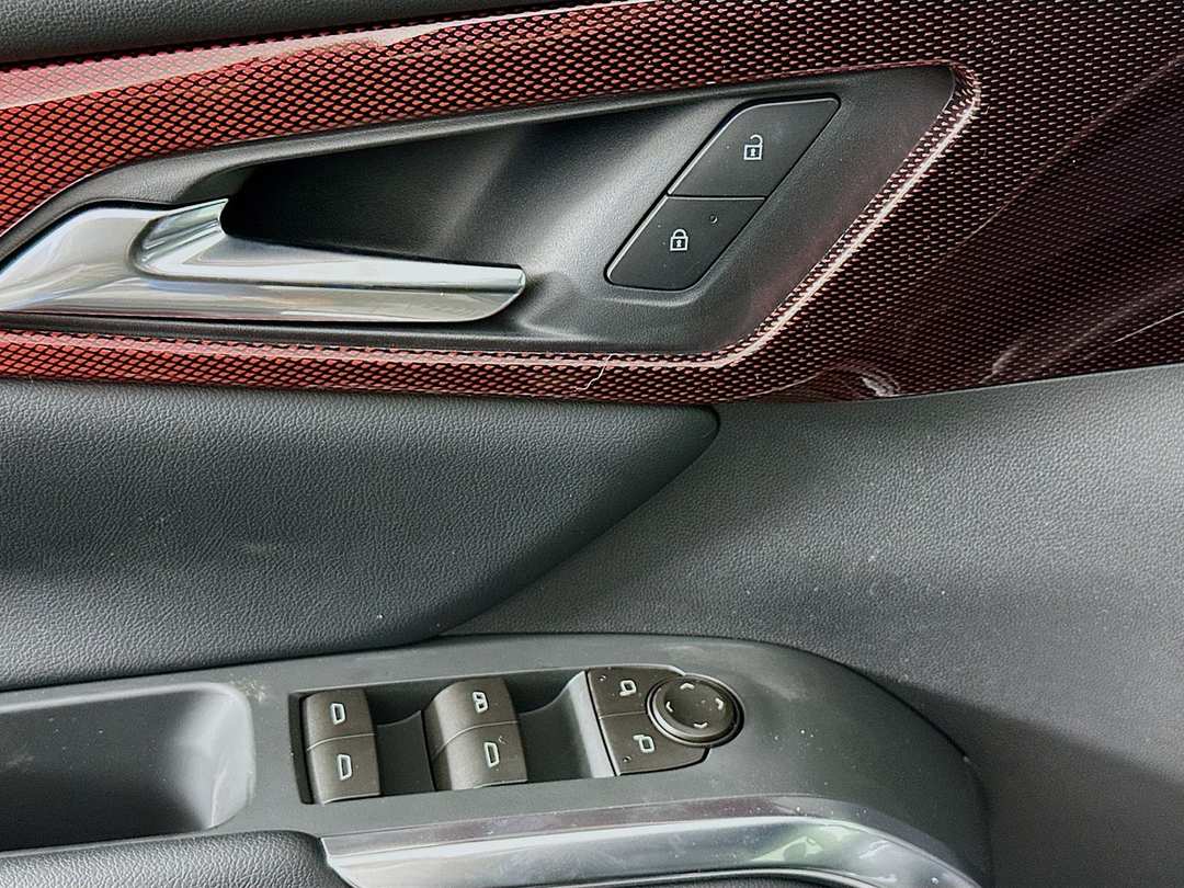 2026 Chevrolet Traverse Z71 - Image 18