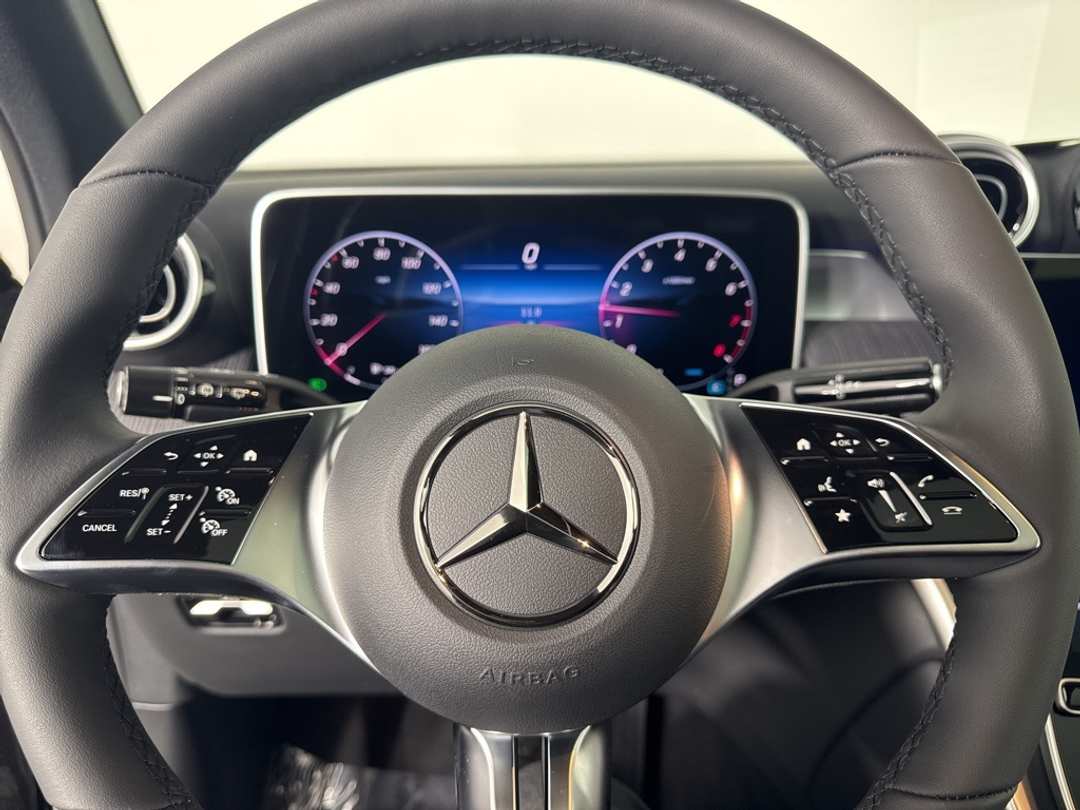 2026 Mercedes-Benz GLC GLC 300 - Image 27