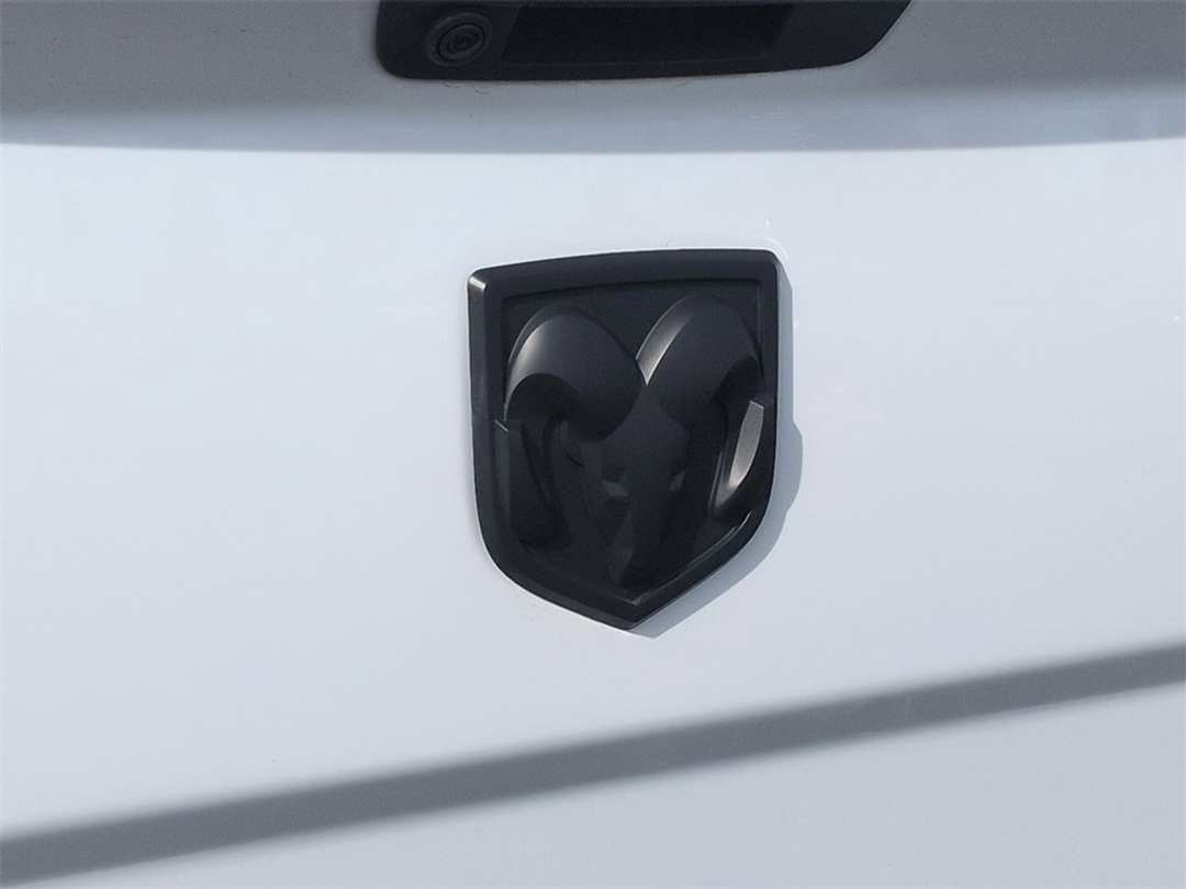 2022 Ram 1500 Classic Warlock - Image 27