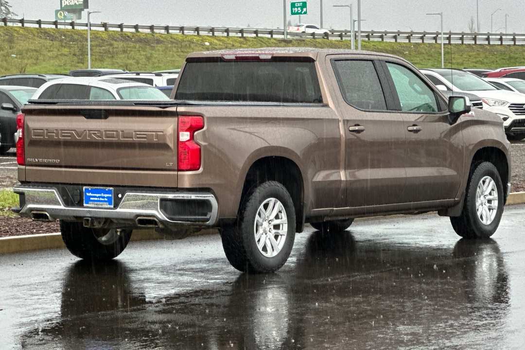 2019 Chevrolet Silverado 1500 LT - Image 3