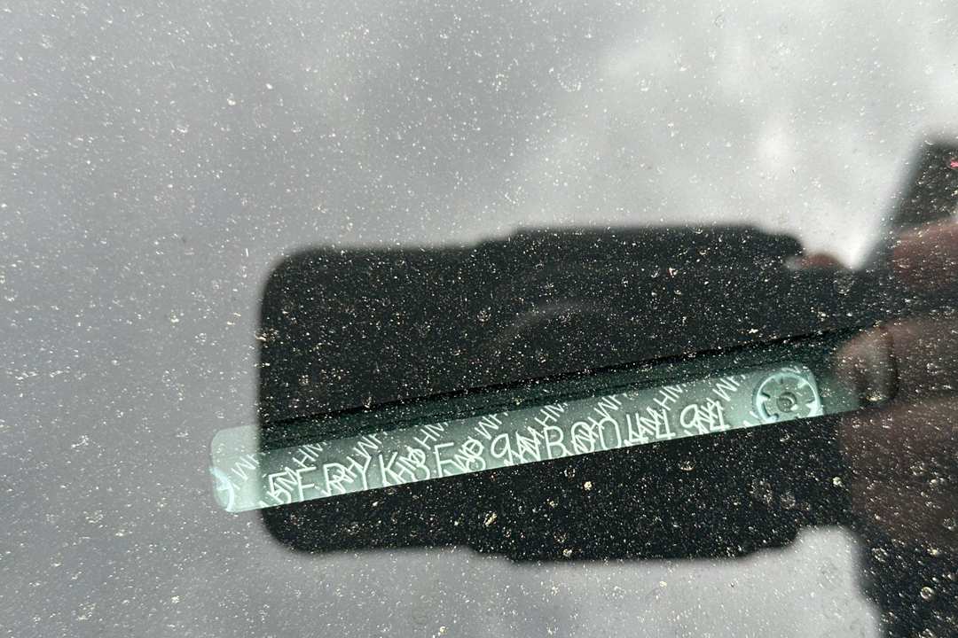 2022 Honda Ridgeline Black Edition - Image 2