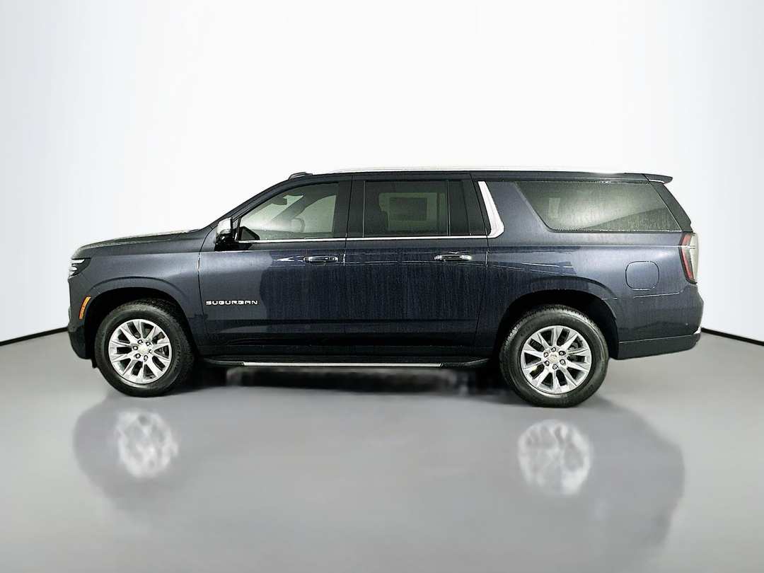 2025 Chevrolet Suburban Premier - Image 4