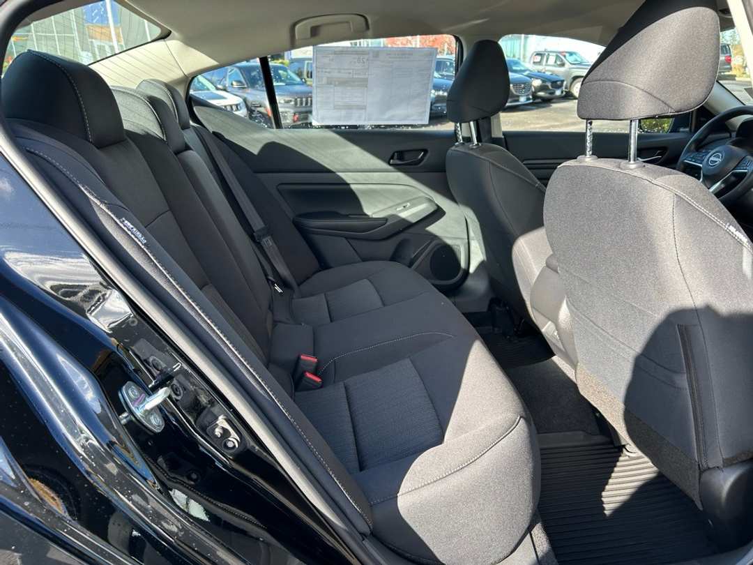 2025 Nissan Altima 2.5 SV - Image 27