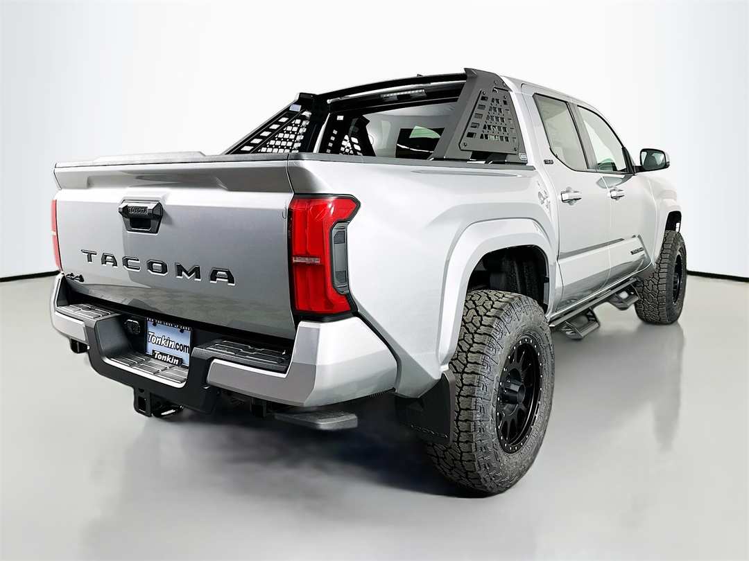 2025 Toyota Tacoma SR5 - Image 7