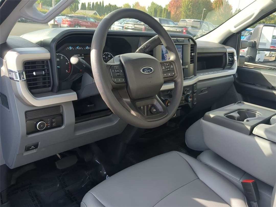 2024 Ford F-350Sd XL - Image 11