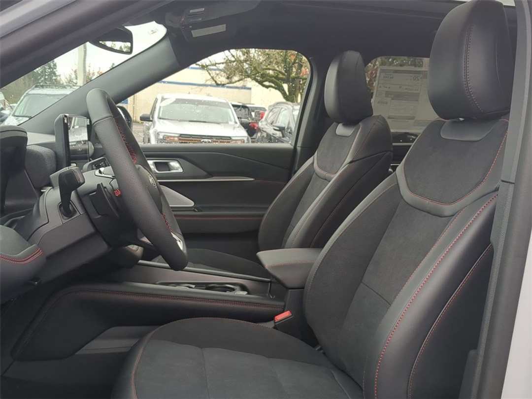 2026 Ford Explorer ST - Image 13