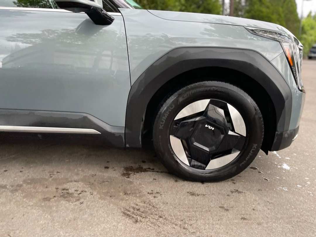 2024 Kia Ev9 Wind - Image 2