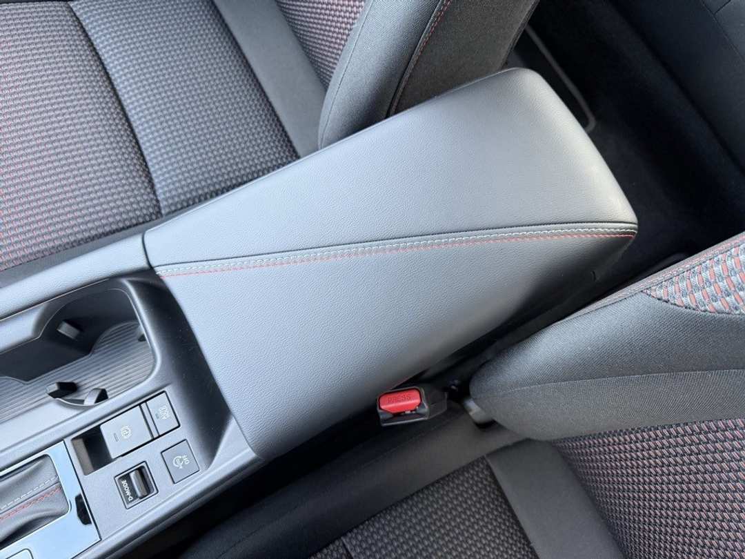 2026 Nissan Sentra SR - Image 23