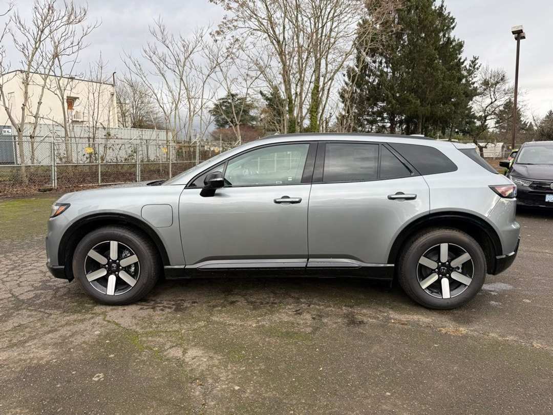 2025 Honda Prologue Touring - Image 4