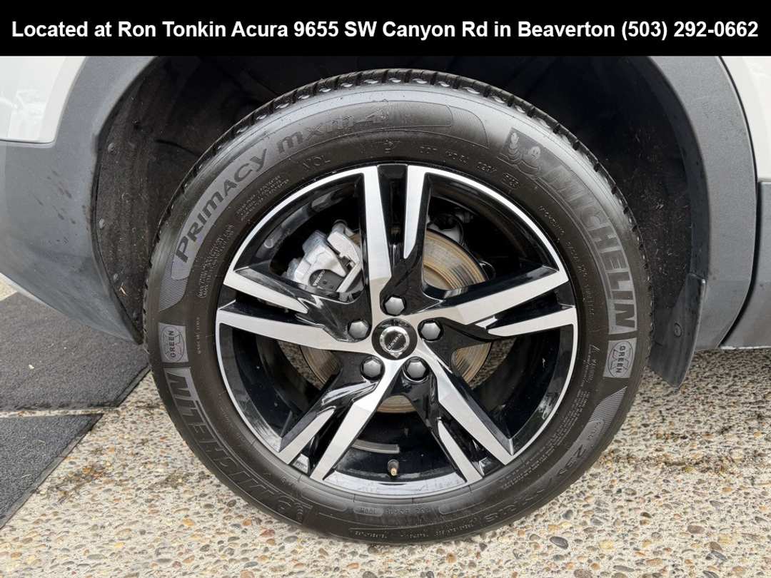 2024 Volvo Xc40 B5 Core - Image 10