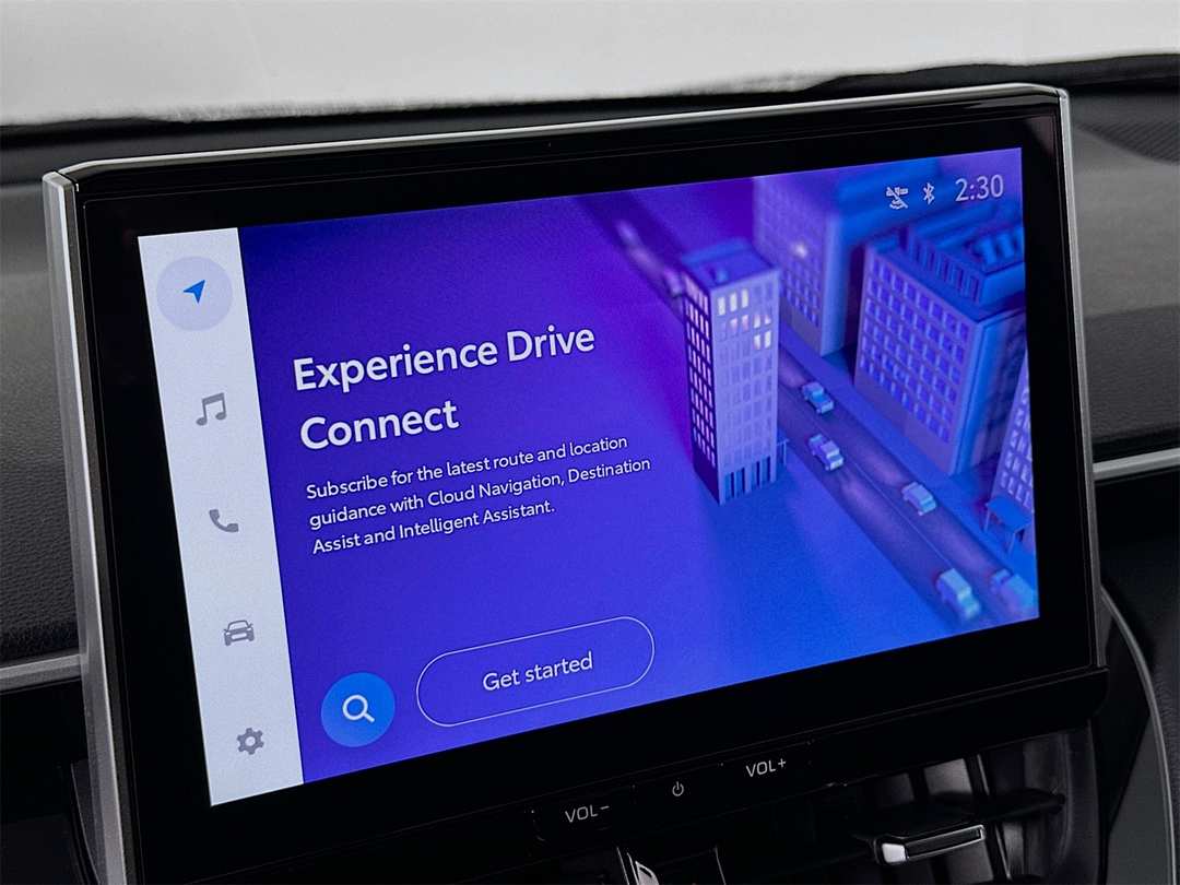 2026 Toyota Corolla Cross XLE - Image 13