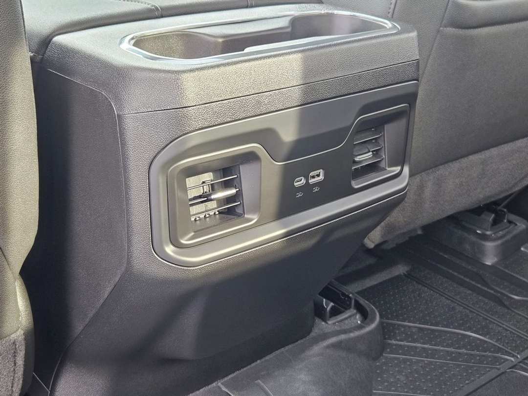 2026 Chevrolet Silverado 1500 RST - Image 31