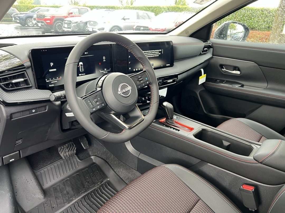 2026 Nissan Kicks SR - Image 13