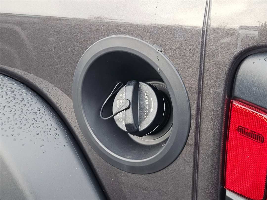 2026 Jeep Wrangler Sport - Image 28