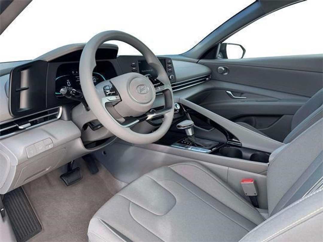 2026 Hyundai Elantra Blue - Image 14