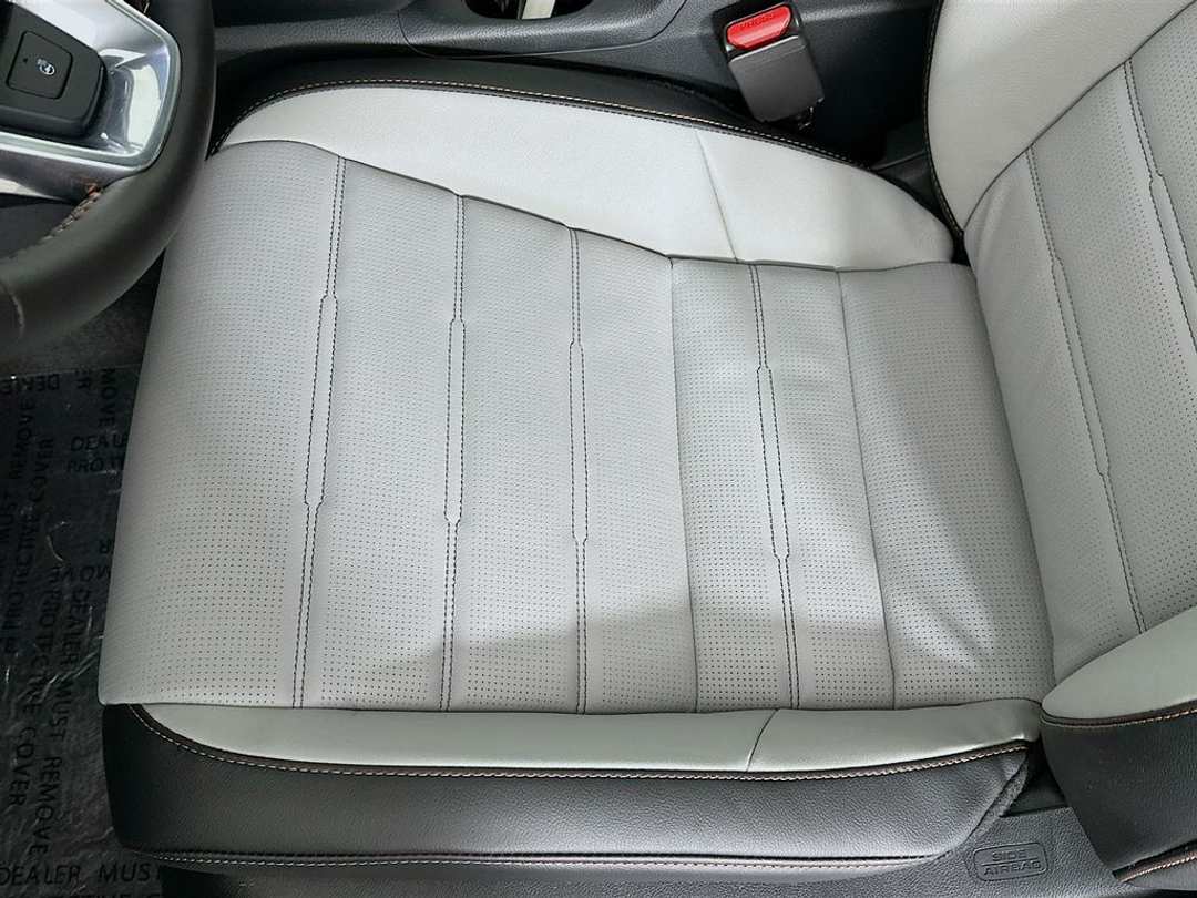 2026 Honda CR-V Sport Touring - Image 20