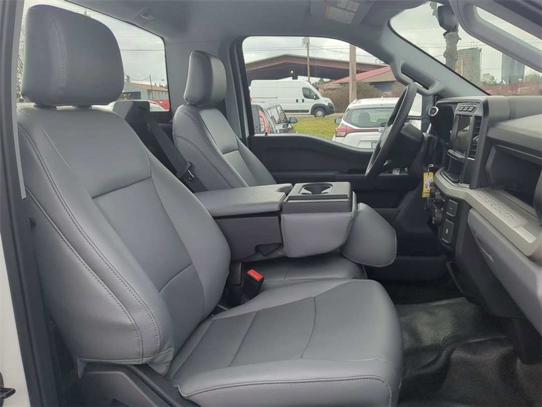 2024 Ford F-550Sd XL - Image 22