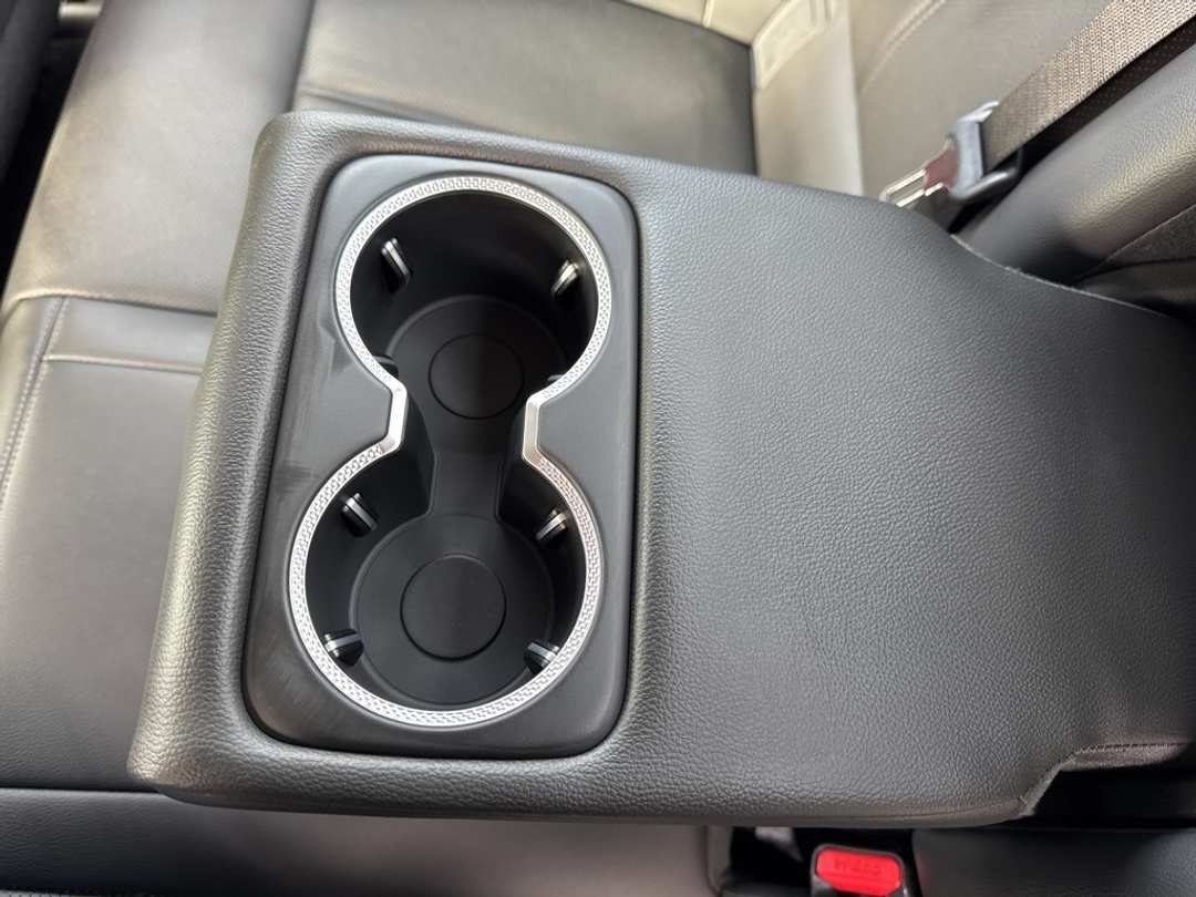 2026 Genesis G70 2.5T - Image 38