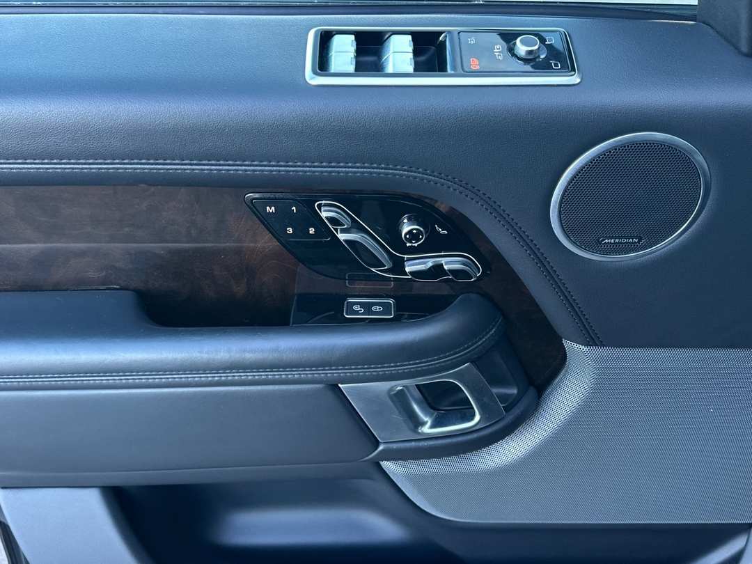 2020 Land Rover Range Rover HSE - Image 10