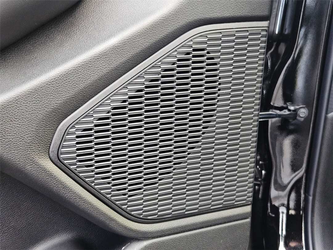 2025 Jeep Grand Cherokee L Laredo - Image 12