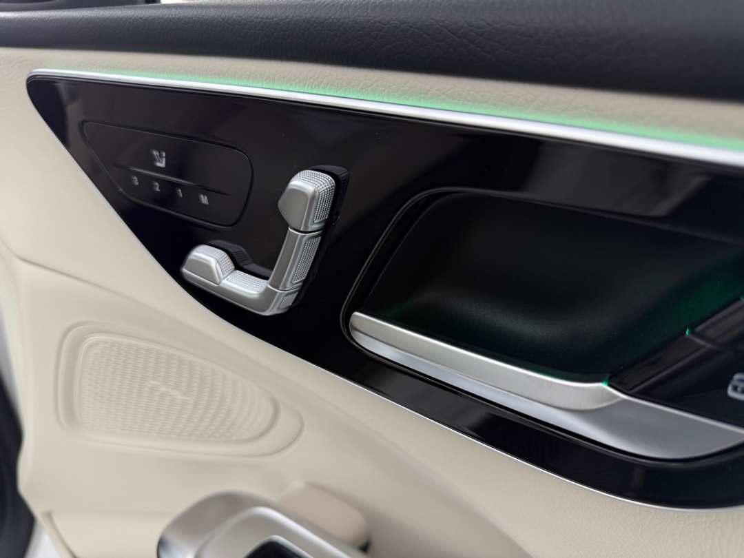 2024 Mercedes-Benz C-Class C 300 - Image 25