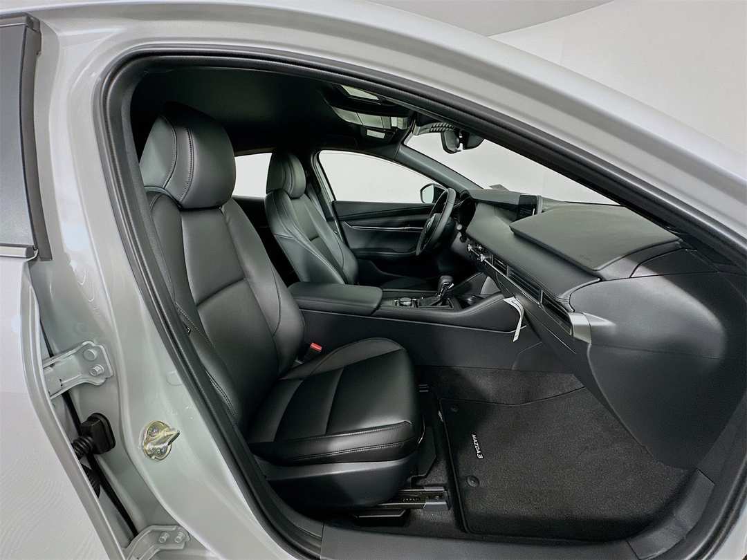 2026 MAZDA Mazda3 2.5 S Select Sport - Image 26