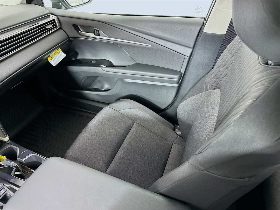 2026 Toyota Camry LE - Image 23