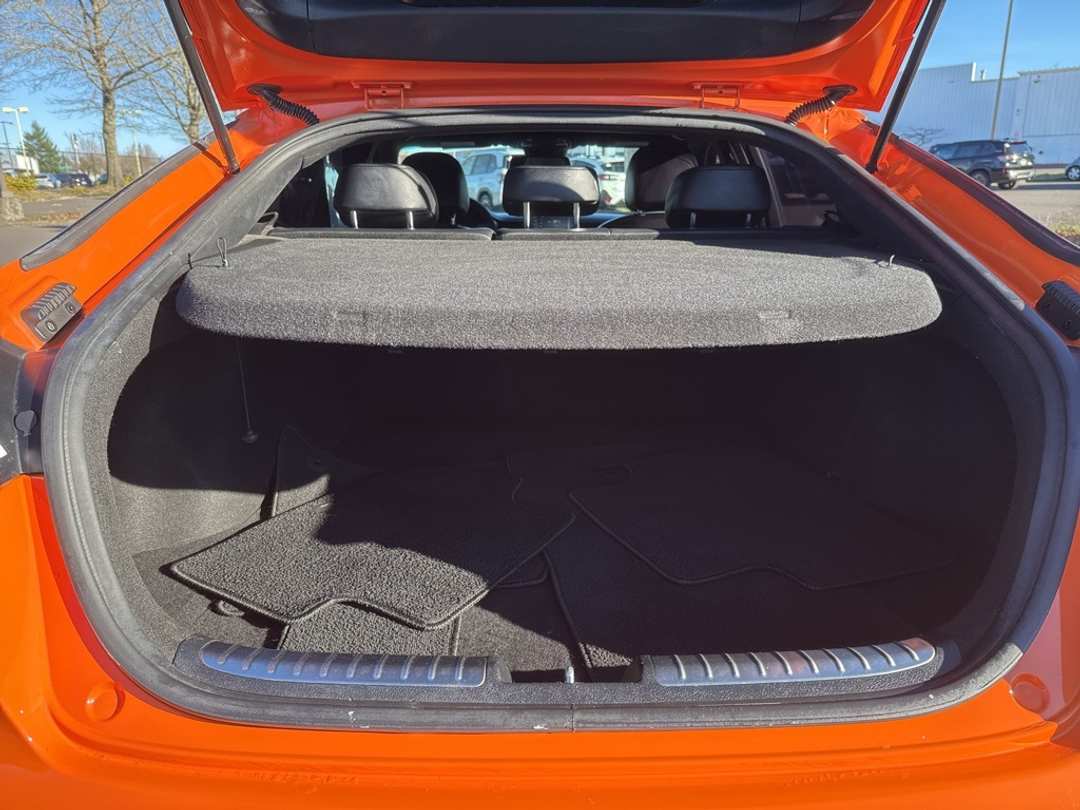 2019 Kia Stinger GTS - Image 19