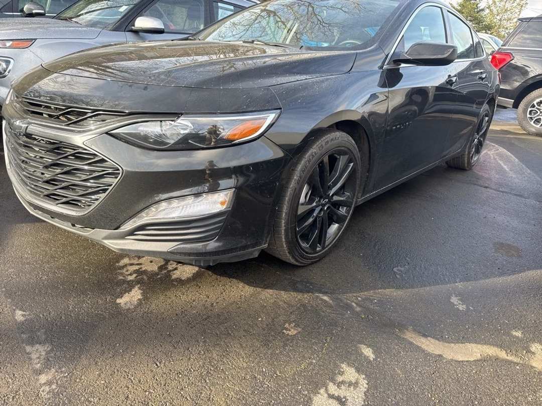 2024 Chevrolet Malibu LT - Image 2