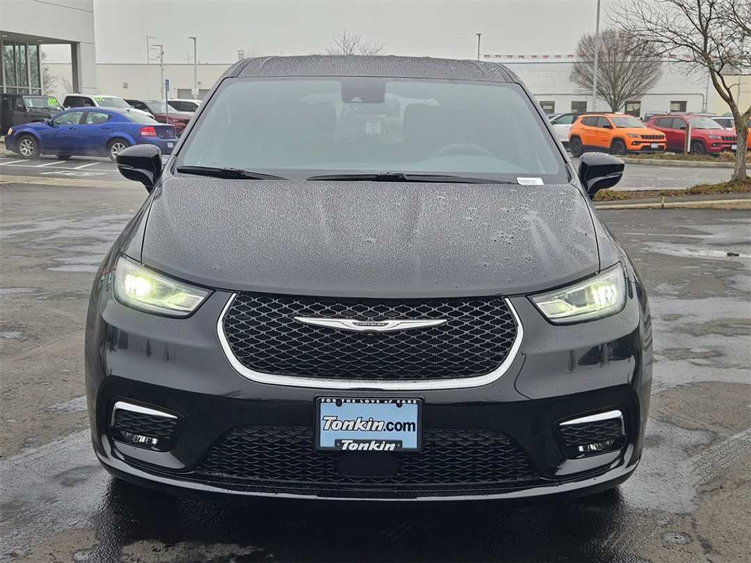 2026 Chrysler Pacifica Select - Image 9