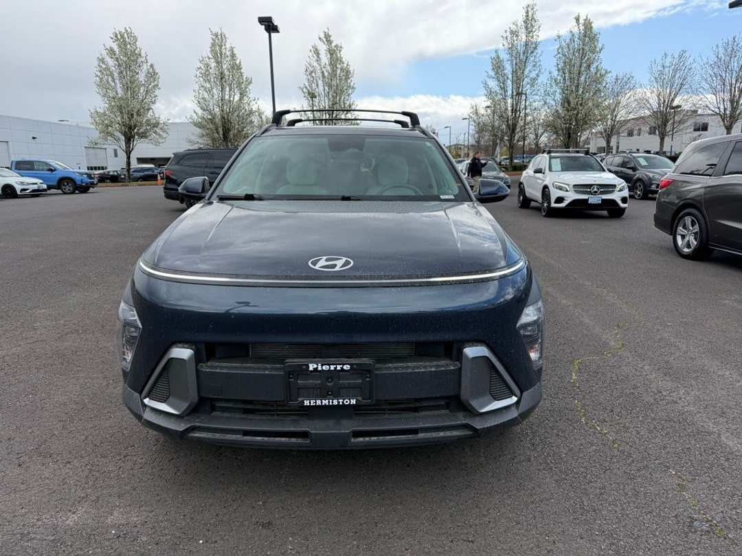2025 Hyundai Kona SEL Convenience - Image 2