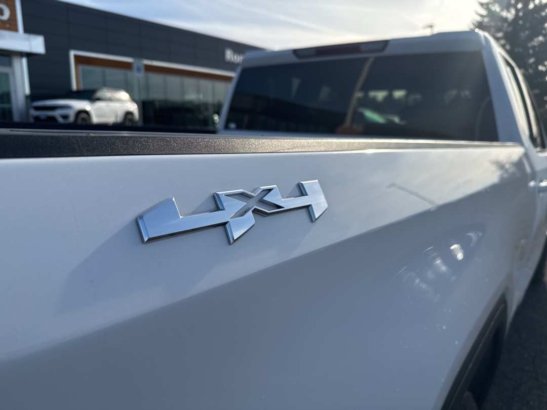 2023 GMC Sierra 1500 Elevation - Image 12