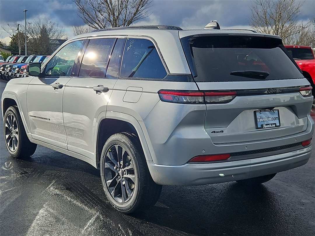 2026 Jeep Grand Cherokee Limited - Image 4