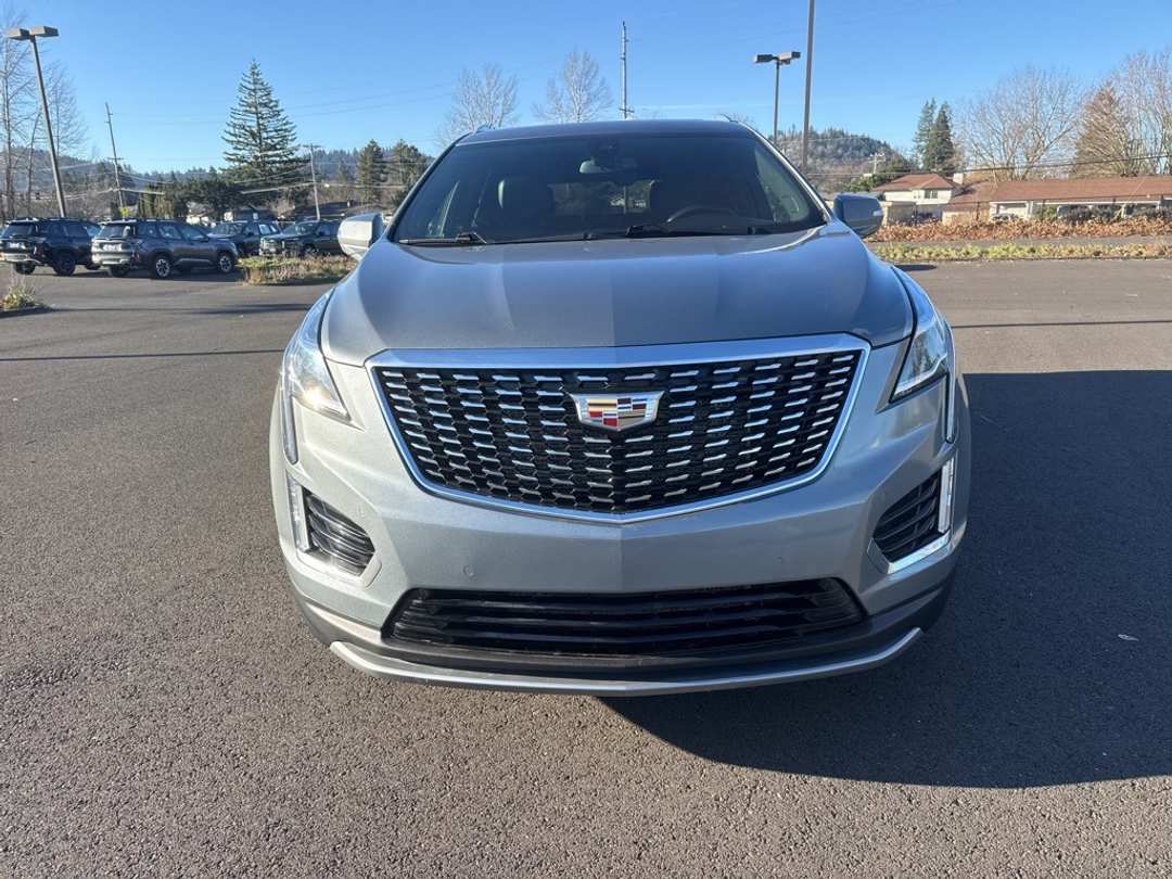 2023 Cadillac Xt5 Premium Luxury - Image 2