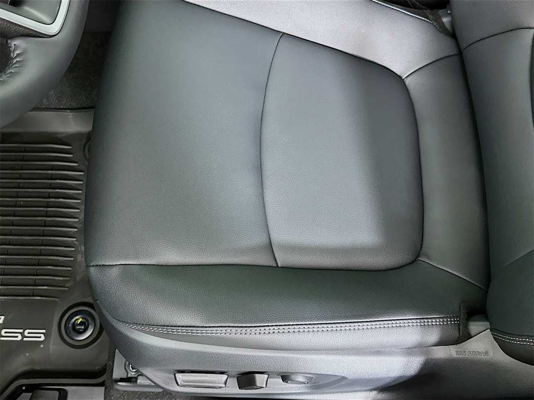 2026 Toyota Corolla Cross XLE - Image 20