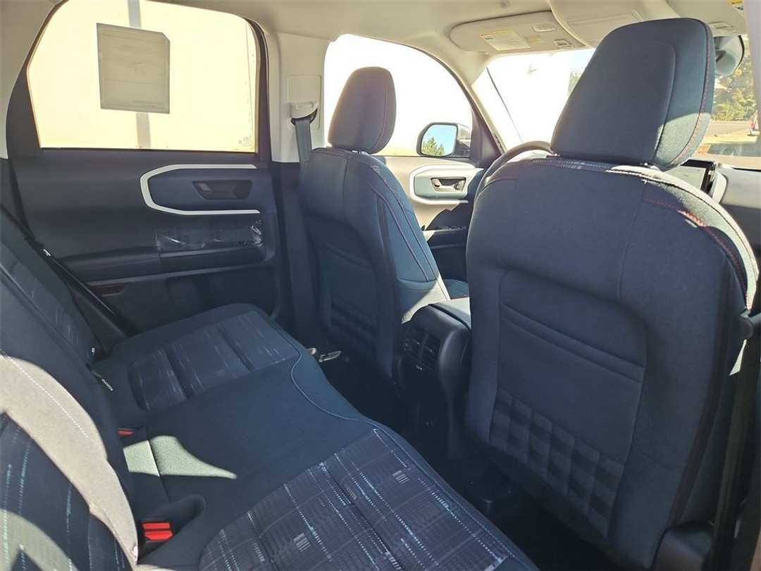 2025 Ford Bronco Sport Heritage - Image 31