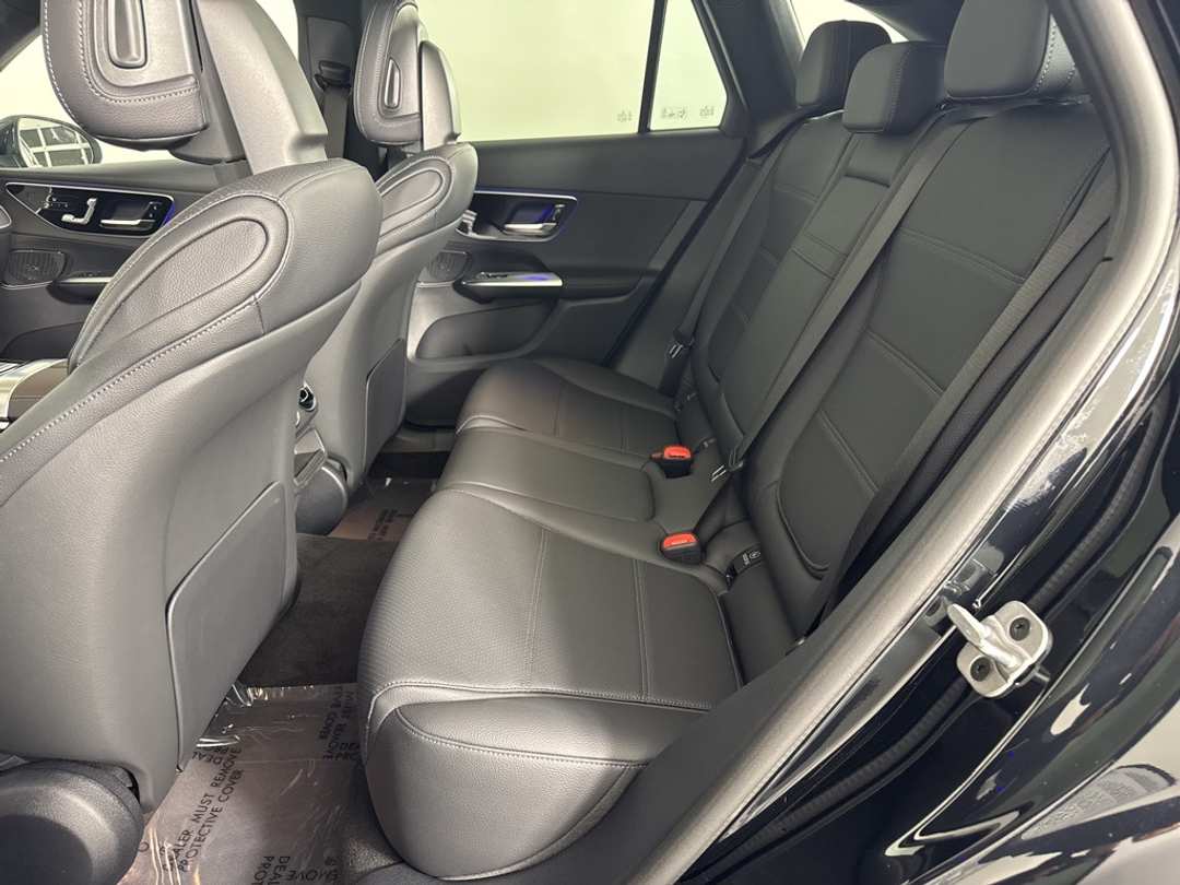 2026 Mercedes-Benz GLC GLC 300 - Image 21