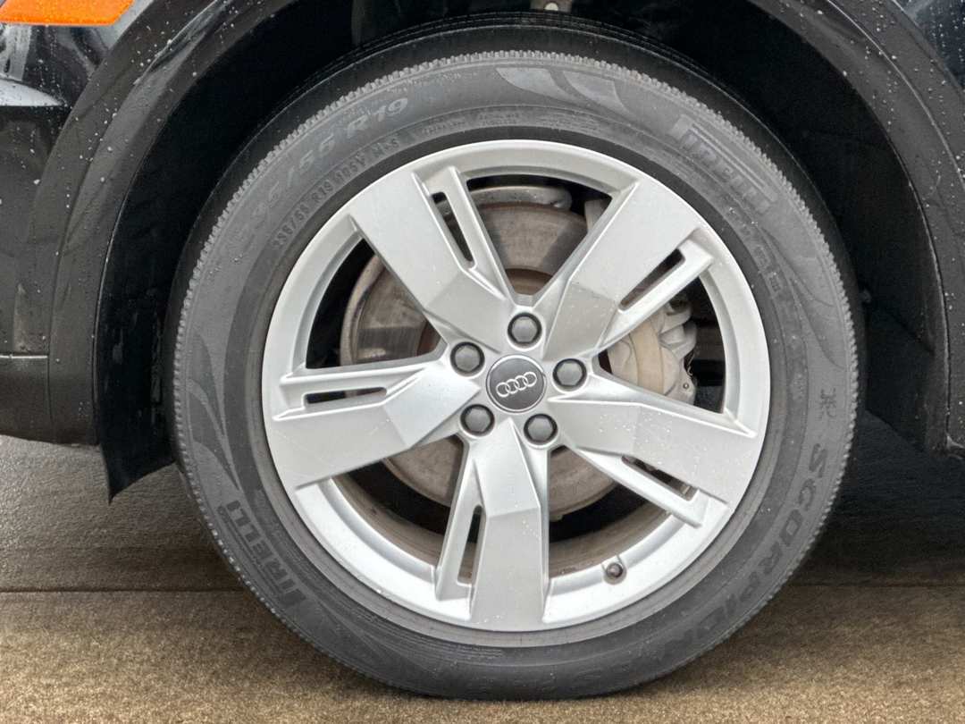 2018 Audi Q5 2.0T Premium Plus - Image 24
