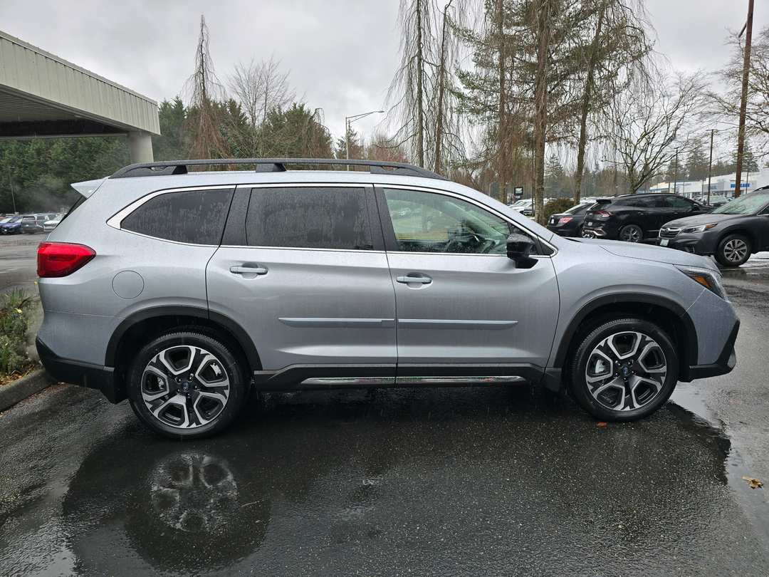 2026 Subaru Ascent Limited - Image 3
