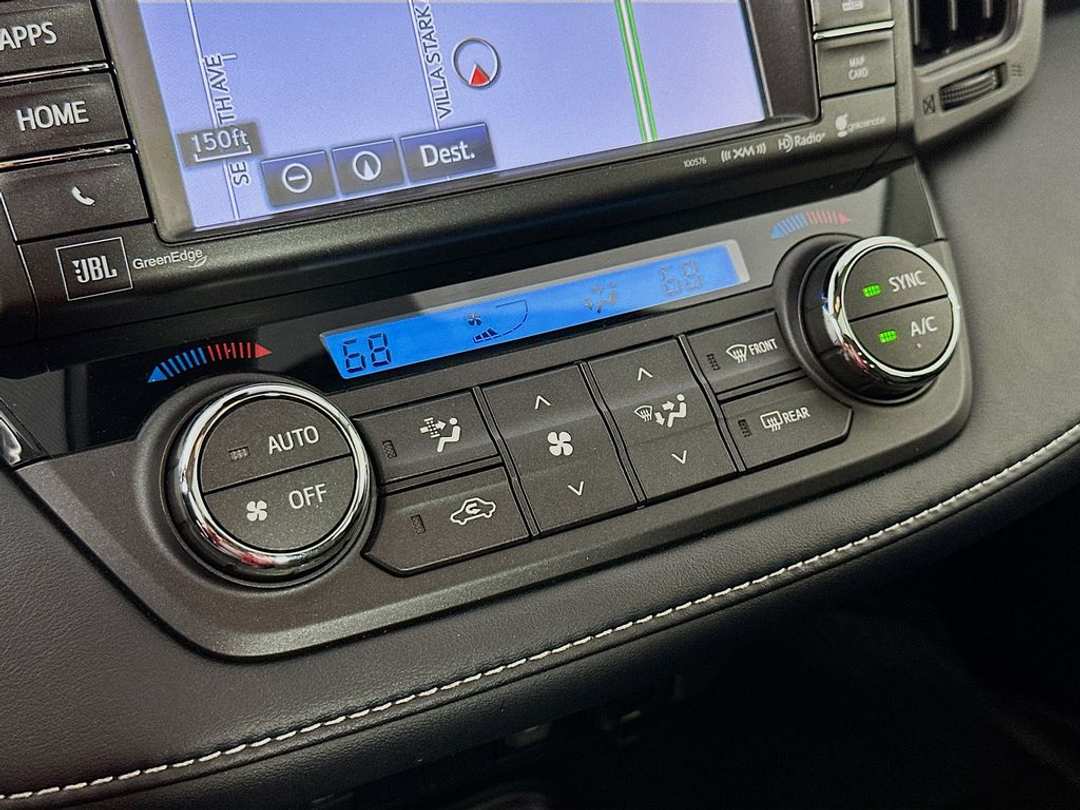 2018 Toyota Rav4 Limited - Image 17