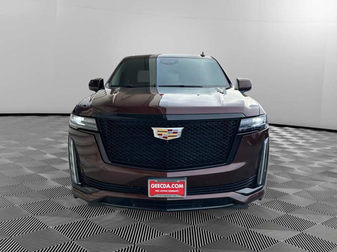 2022 Cadillac Escalade Sport - Image 2